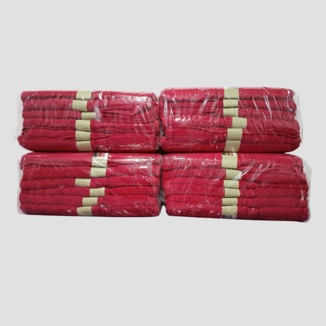 Bring everyday luxury into your bathroom with our Cotton Bath Towel Platinum (30" × 60") – Solid Red. Designed with premium terry cloth for softness, absorbency, and durability, this towel is the perfect blend of style and comfort.